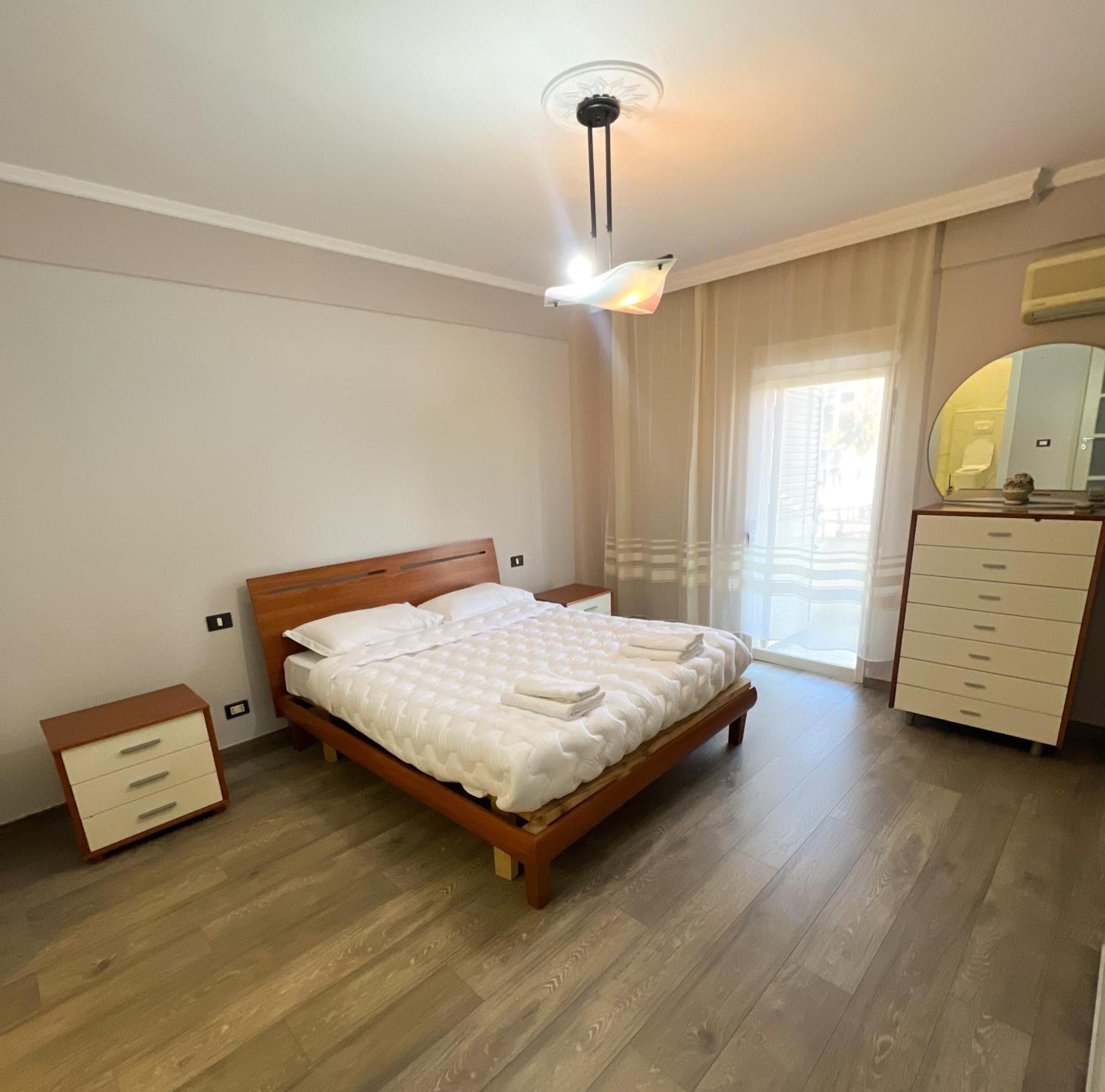 Sea View Apartaments Durres Luaran gambar