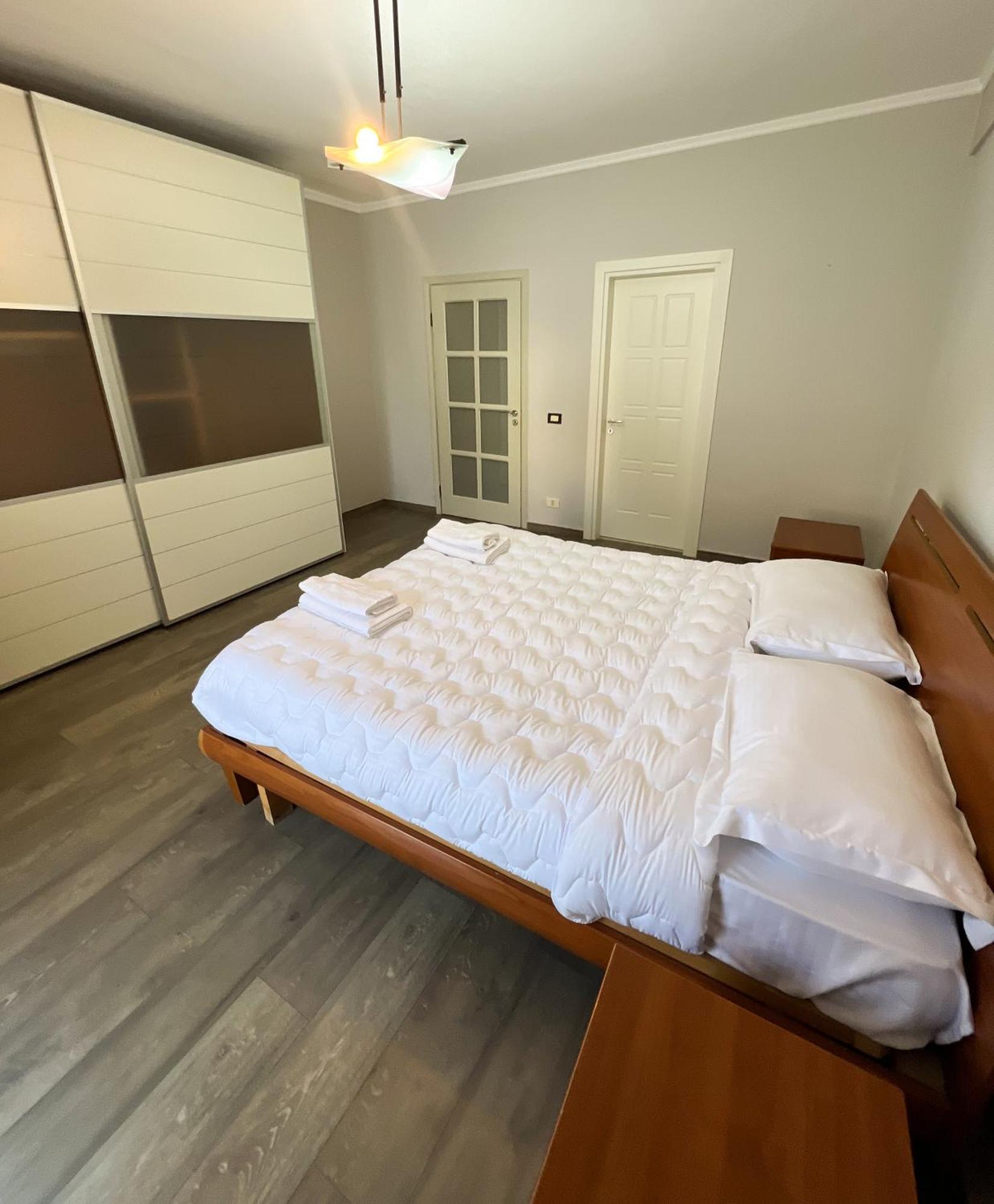 Sea View Apartaments Durres Luaran gambar